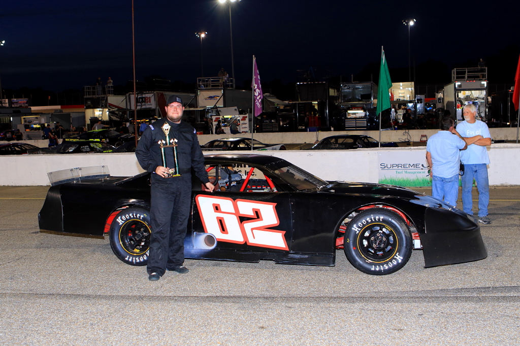 Spring Explosion ends in FIREWORKS Finish! – Montgomery Motor Speedway